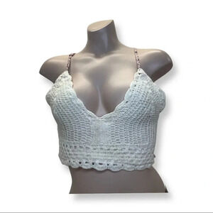 Hint of Blush Knitted & Floral Size XL Tie Top. New With Tags.